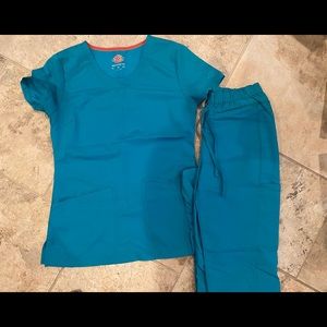 Dickies scrubs